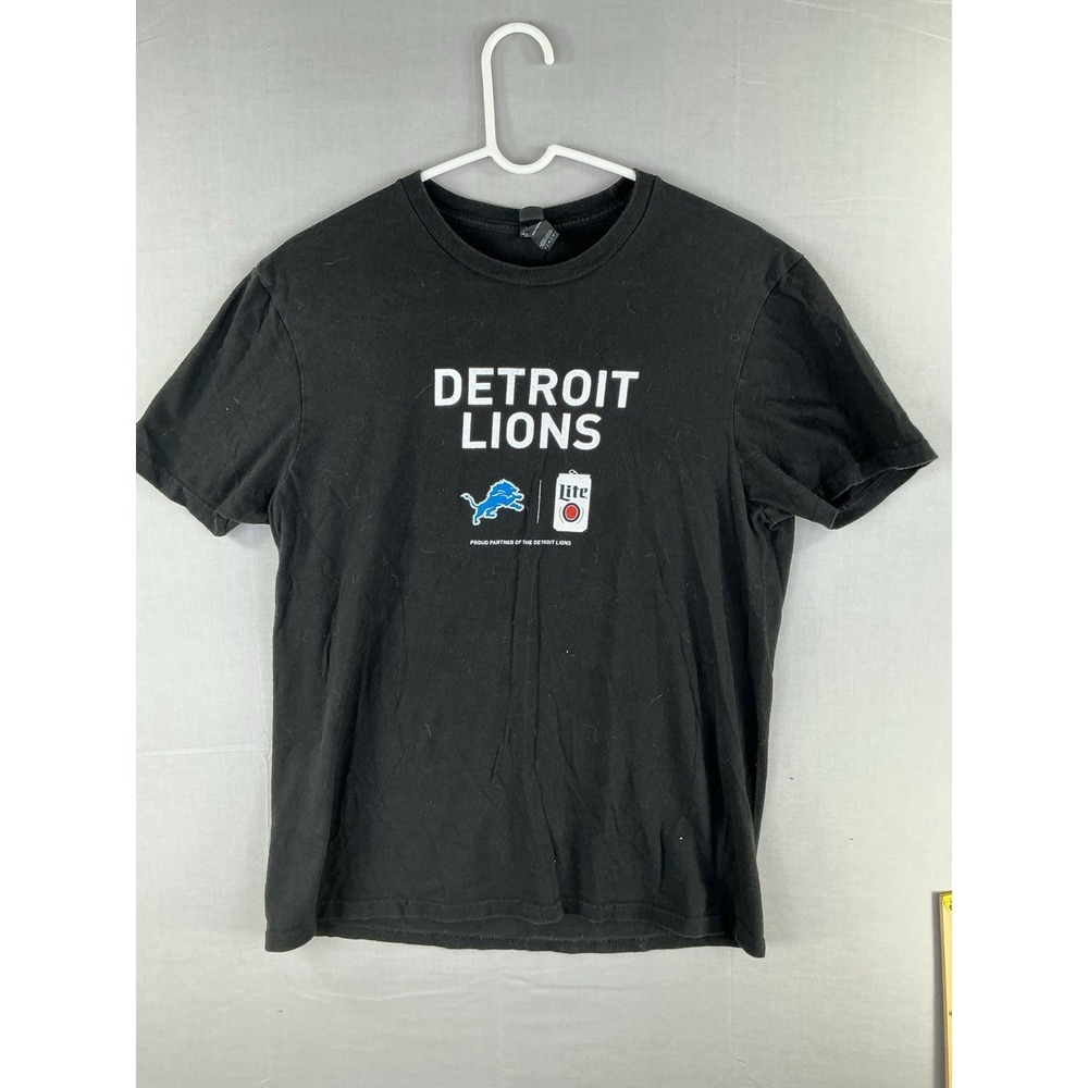 Detroit Lions Black T-Shirt Men's Medium NFL Graphic Tee District Very Important